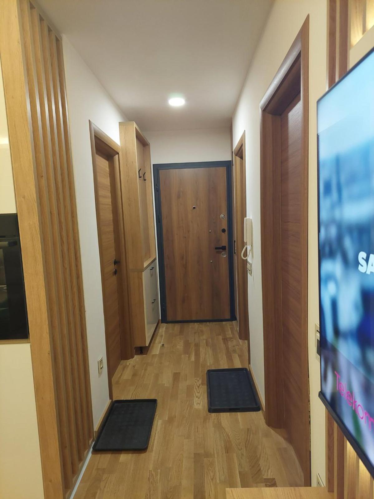 Lu Apartament *